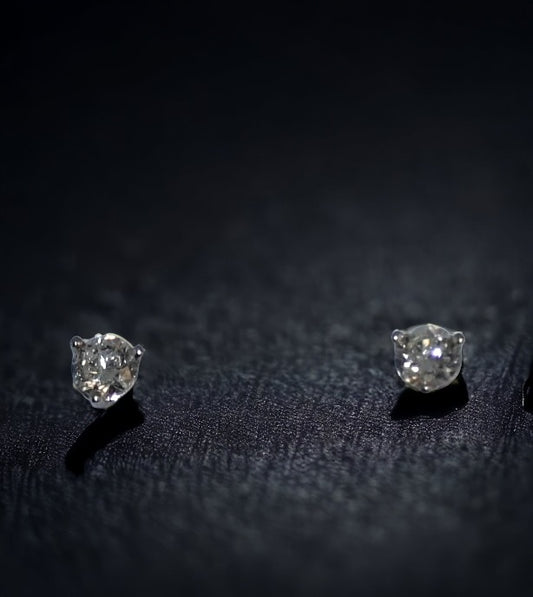 Earring diamonds 14kt $700