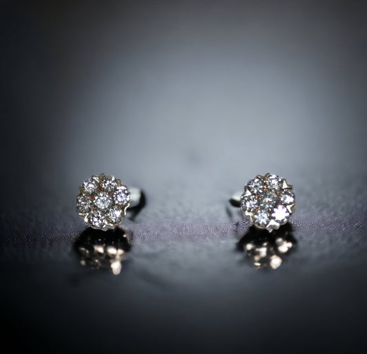 Earring Diamonds Flower 14kt $650